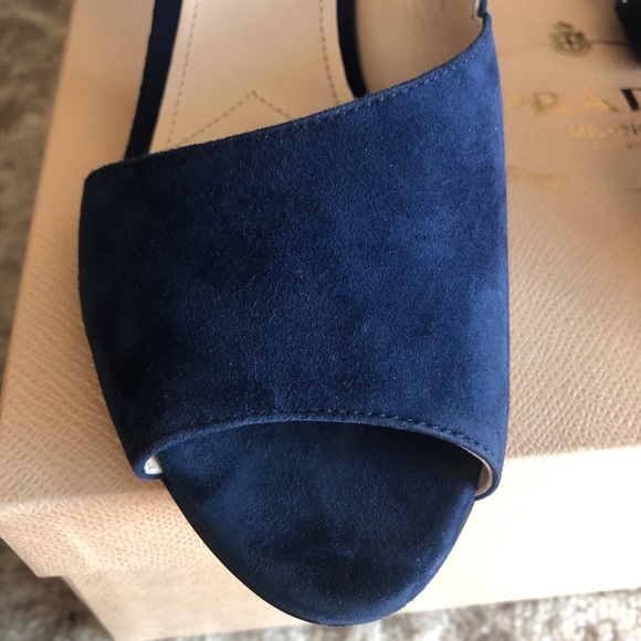 Prada Heels - Picture 6 of 10